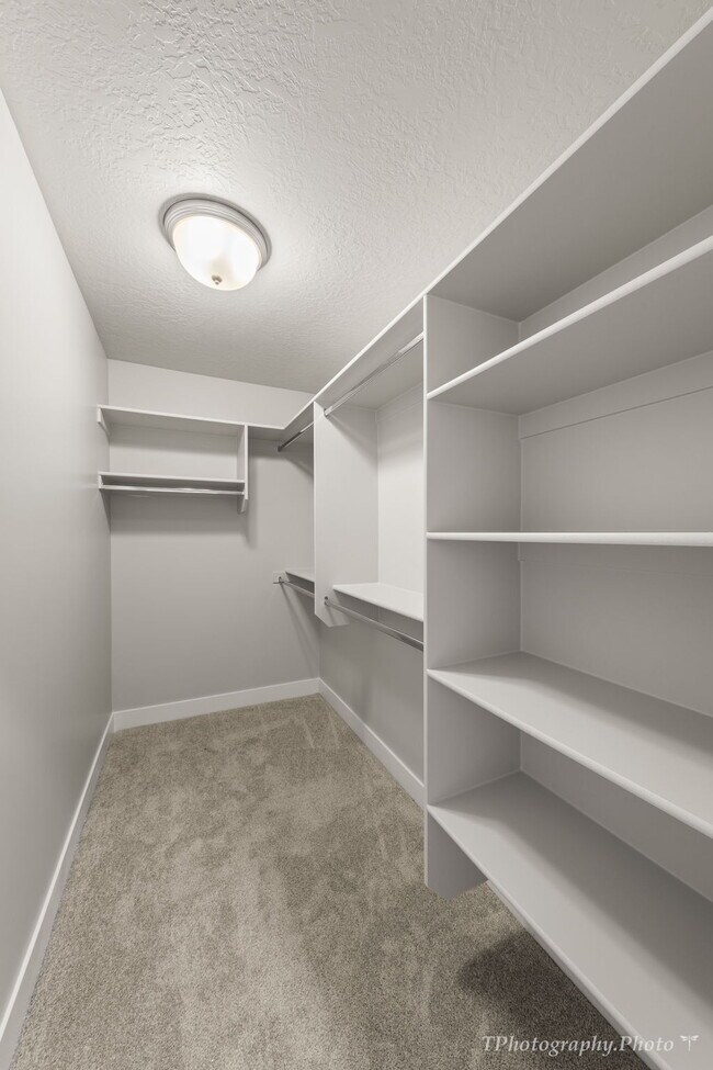 "Spacious 3-Bedroom Townhouse with 2.5 Bat... - "Spacious 3-Bedroom Townhouse with 2.5 Bat... Unidad 6