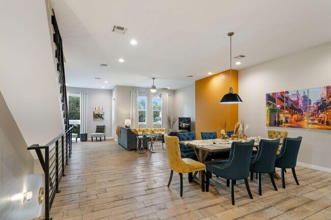 Building Photo - 3737 Bienville Ave Unit ID1269999P