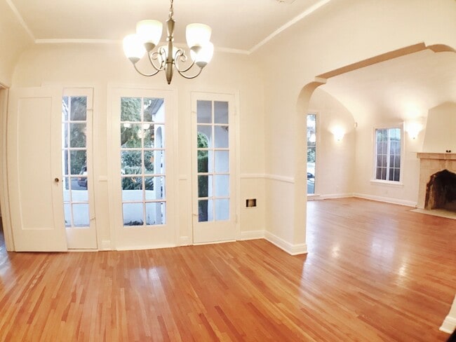 Photo - Traditional Spanish in one of the most highly sought-after neighborhoods
