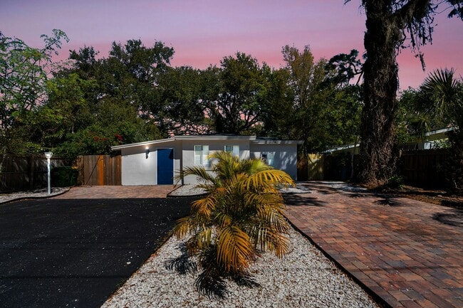 Photo - 1019 41st St