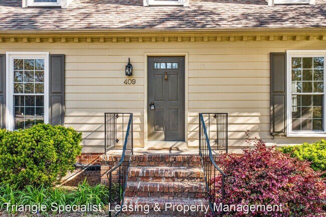 Photo - 3 br, 2 bath House - 409 Cedarview Court