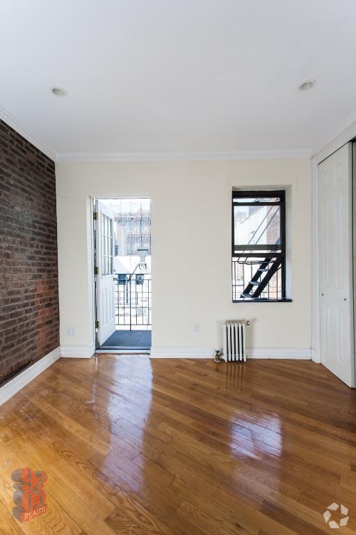 Building Photo - 279 E 10th St Unit 6 Rental