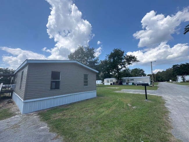 Building Photo - 306 Rockhouse Rd E