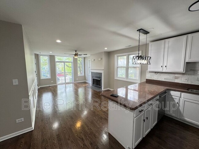 Photo - 5438 S Indiana Ave Unit 1