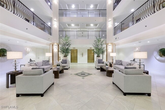Building Photo - 520 S Collier Blvd Unit 901