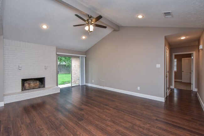 Photo - 8502 Snowbank Dr
