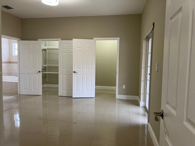 Photo - 620 NW 60th Ave