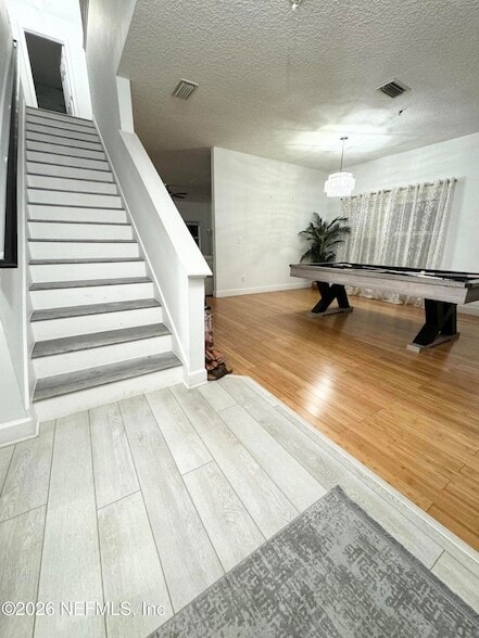 Photo - 955 Churchhill Ln