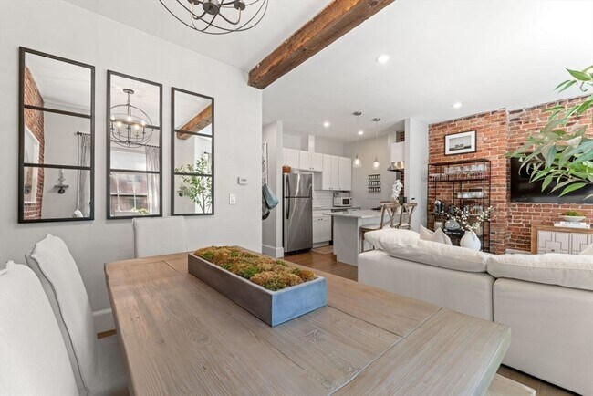 Photo - 91 Waltham St Unidad 4