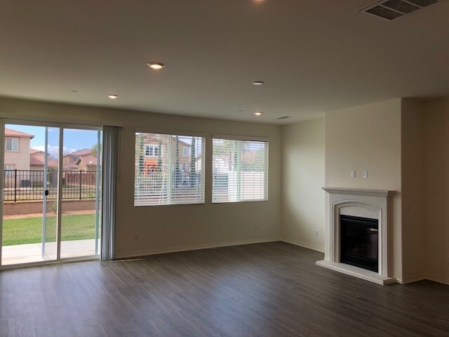 Photo - Like New- Home In Menifee!!!