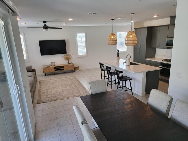 Photo - 76273 Cornell Wy