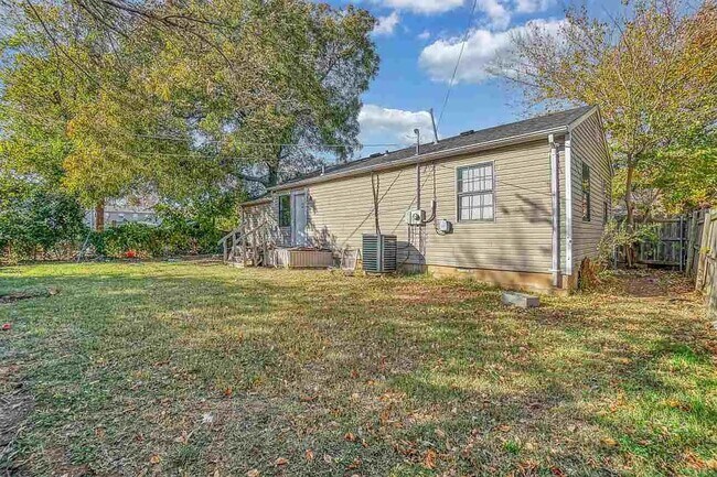 Photo - 2112 NW Bessie Ave