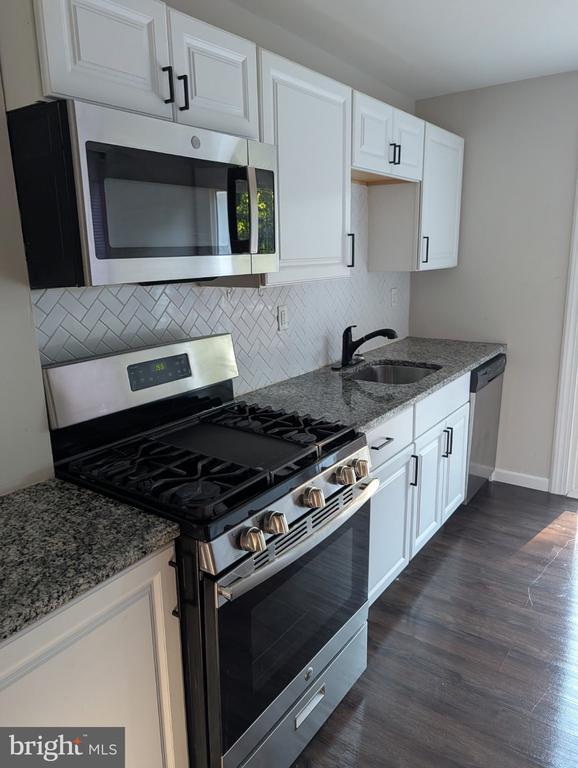 Photo - 38 Denham Ave