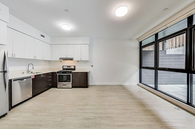 Photo - 4435 Piedmont Ave Unit 203