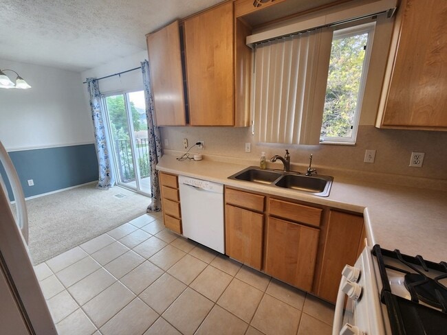 Photo - 12936 Timpview Dr