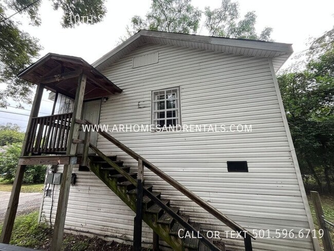 Building Photo - 1227.5 W 10th St Rental
