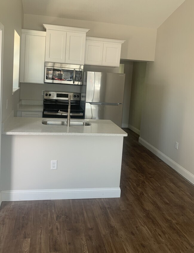 Unit-1 - 145 S Halifax Ave (Daytona Beach, FL)