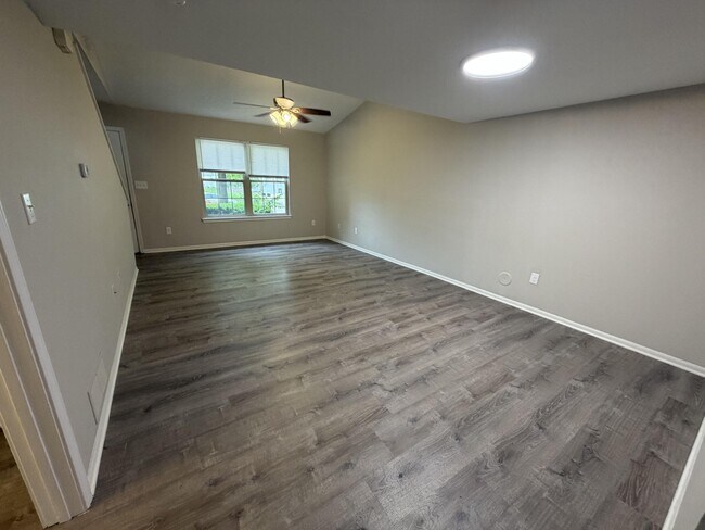 Photo - 5305 Currituck Ln