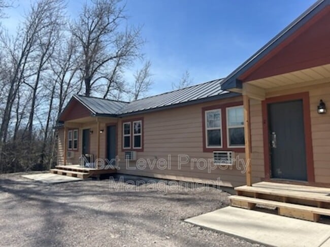 Building Photo - 24 Davis Ct