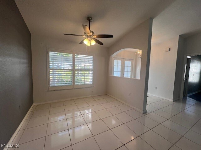 Photo - 203 Kamal Pkwy