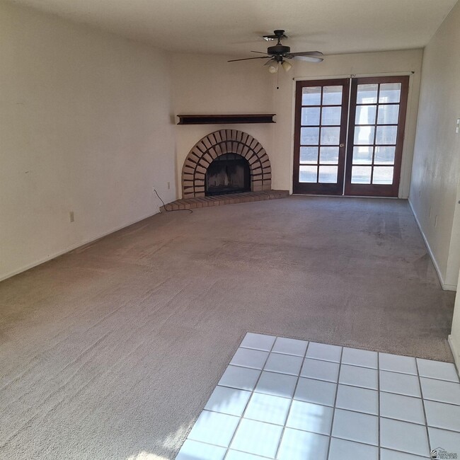 Photo - 1430 W Hillside Pl