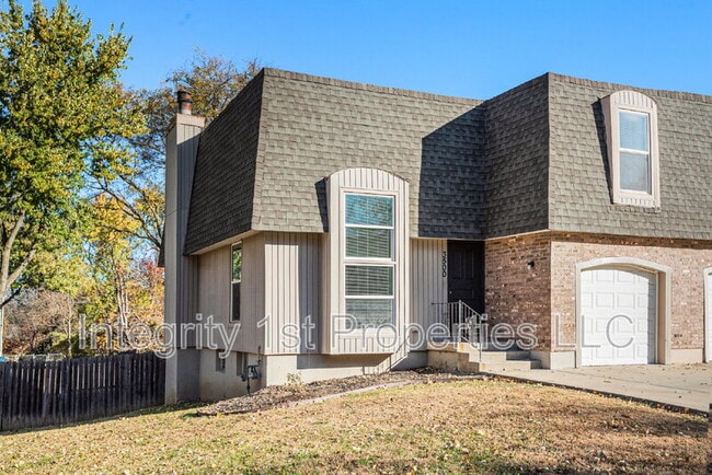 Photo - 3500 NE 72nd Terrace