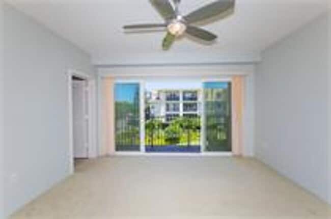 Photo - Live in the Heart of Kailua Town in this rarely available end unit!