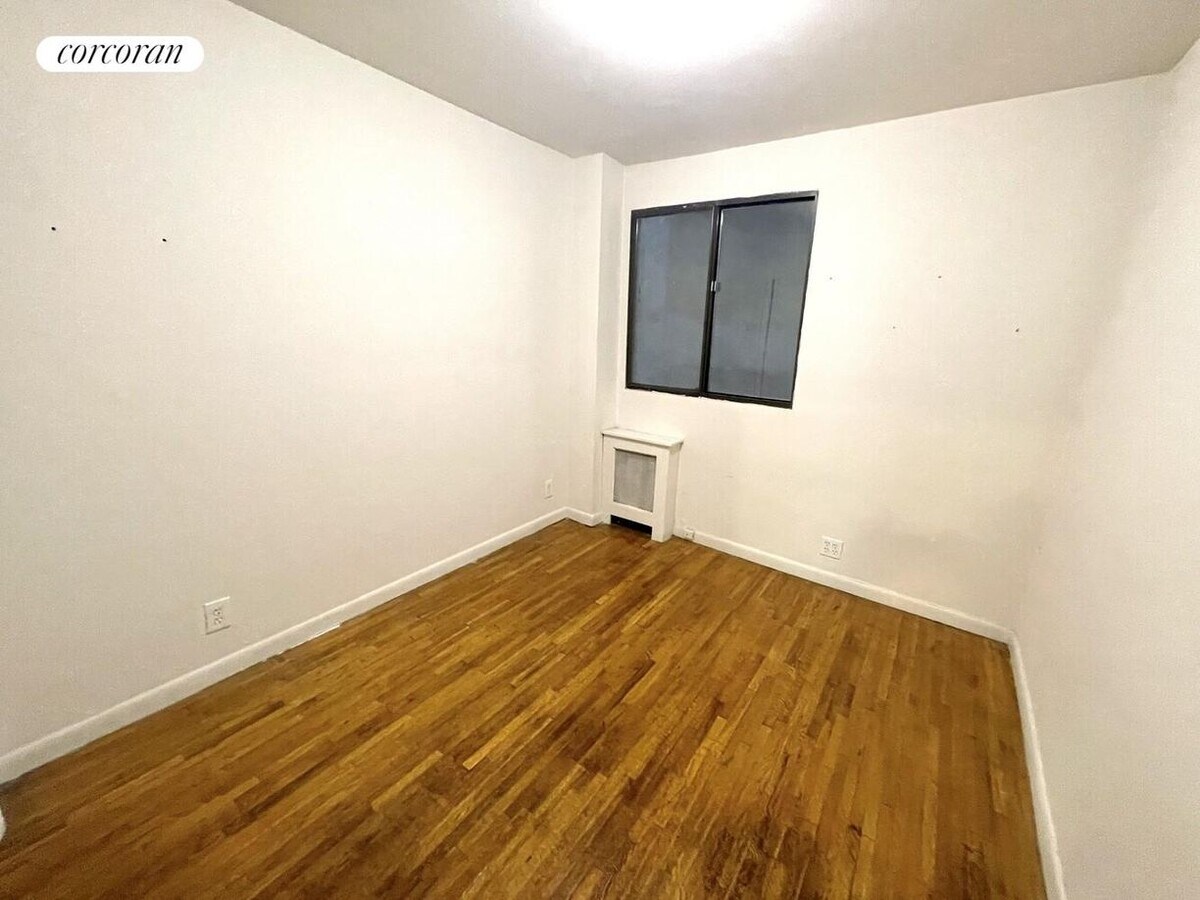 Photo - 1674 3rd Ave