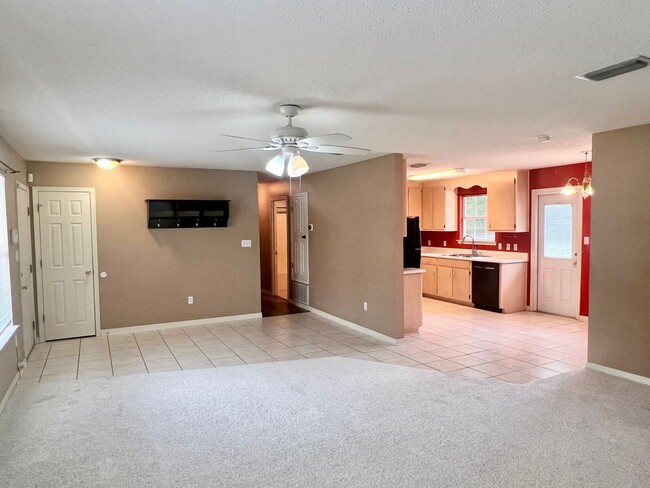 Photo - Charming Home - Spacious Lot Near Whiting