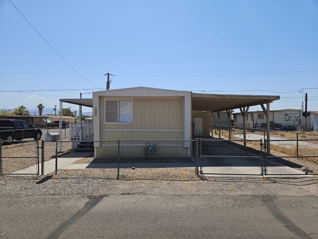 Photo - Cute and Clean 2 bed/1 Bath in central BHC