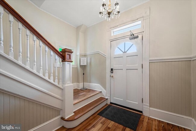 Photo - 402 S Loudoun St