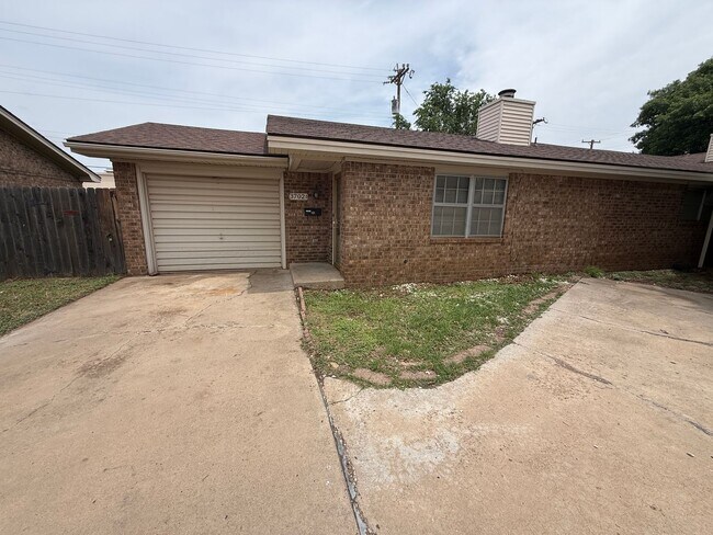 Building Photo - 3702 53rd St Unit D