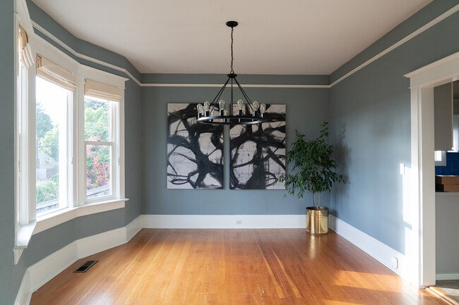 Photo - 256 NW 46th St