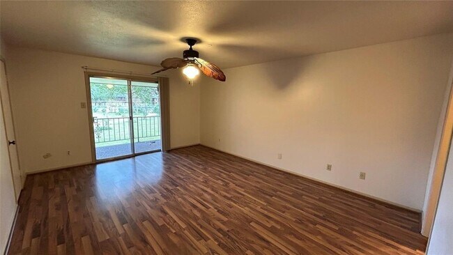 Photo - 7600 Burgoyne Rd Unit 115