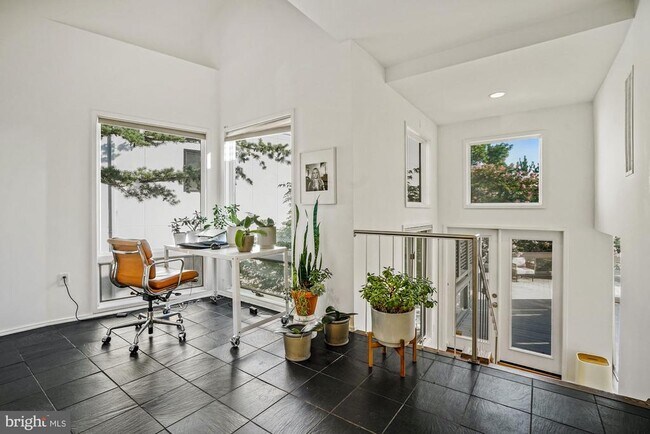 Photo - 4626 Charleston Terrace NW