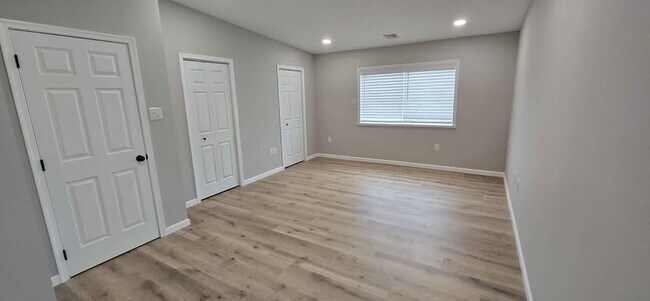 Matser bedroom - 245 Plum Aly Unit Apartment