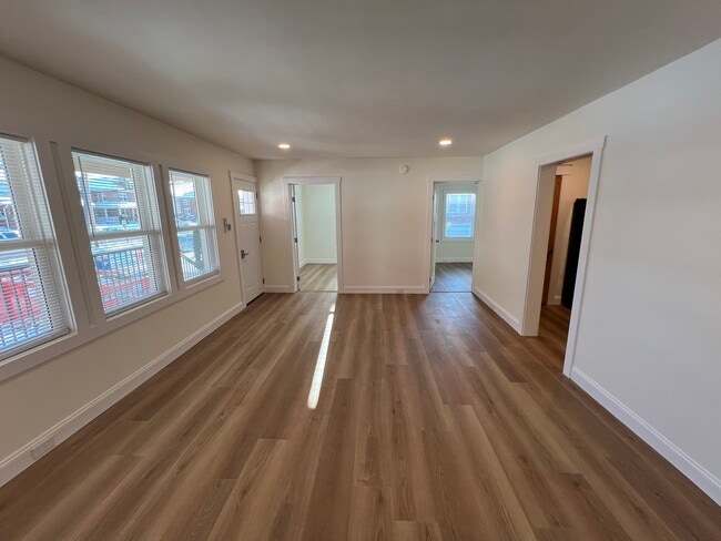 Photo - 1461 W King St Unit 2