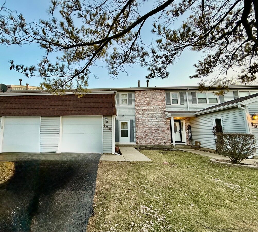 Photo - 135 Julie Rd