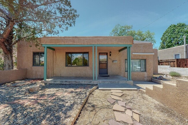 Building Photo - 1321 Lobo Pl NE Rental