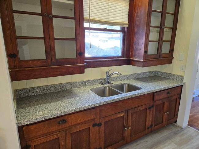 Photo - 116 Albert St