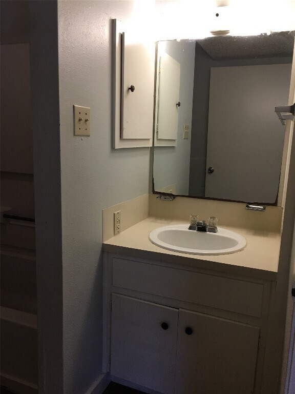 Photo - 820 Houston St