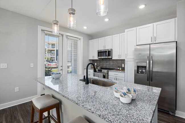 Element Barclay Station apartments — community photo