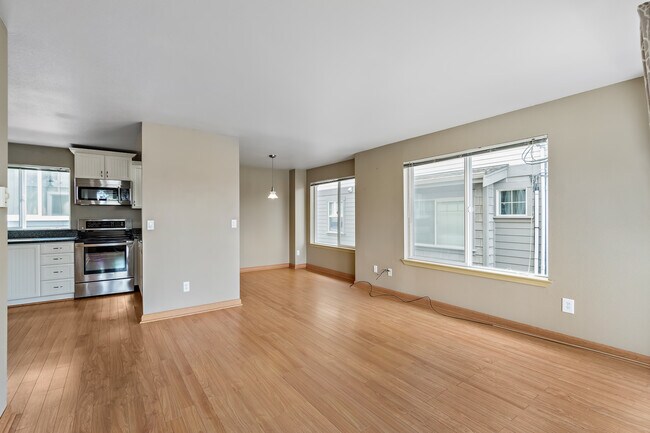 Photo - 8619 Delridge Way