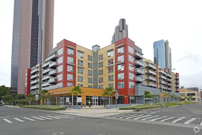 Primary Photo - 400 Keawe St