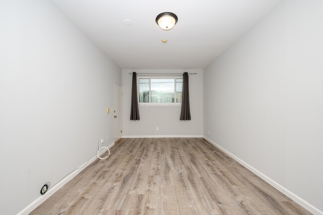 Building Photo - 2600 45th Ave Unit #A