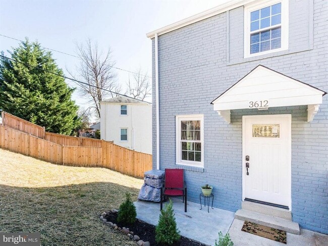 Photo - 3612 Kemper Rd