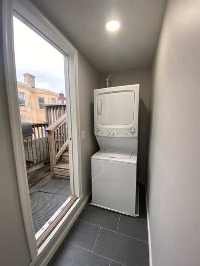 Photo - 1435 Cambridge St Unit 1