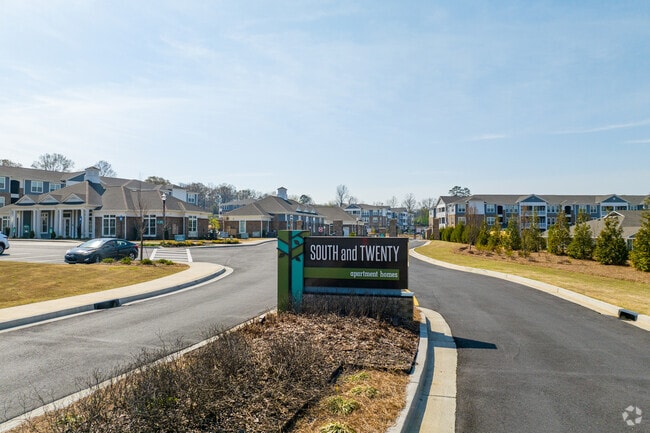 Photo - South and Twenty