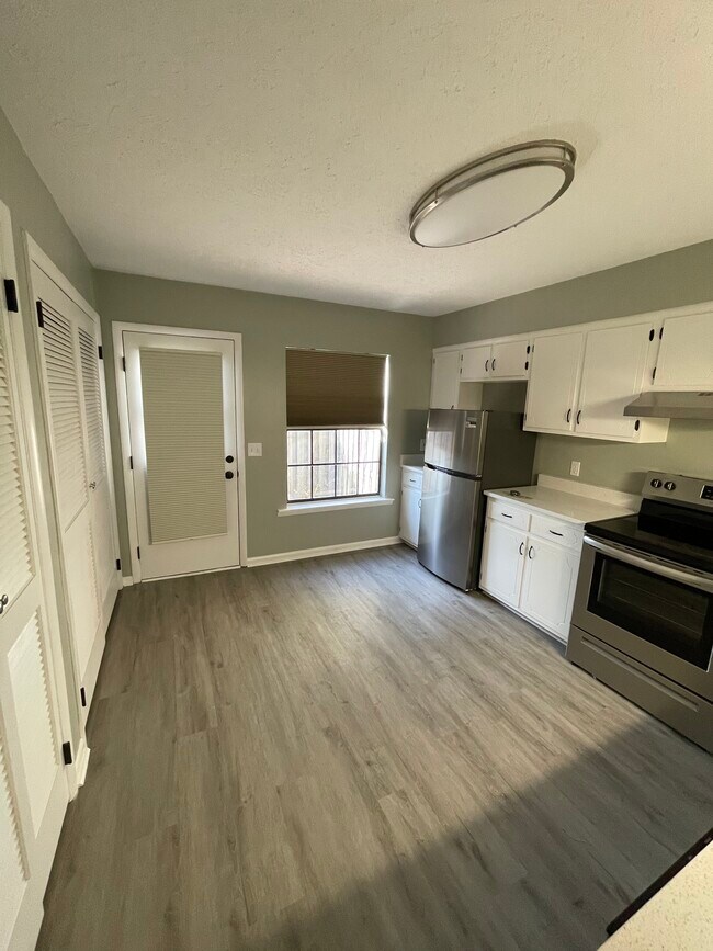 Photo - 6048 Deal Ave