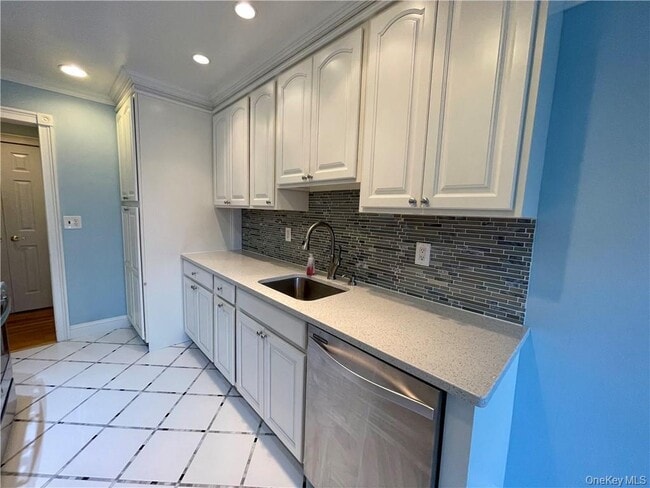 Photo - 6 Church Ln Unit L